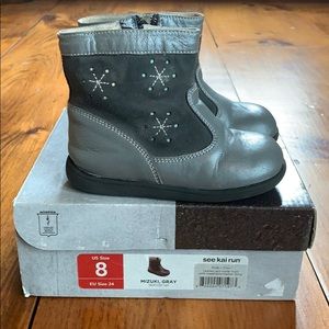 See Kai Run Gray mizuki winter bootie size 8